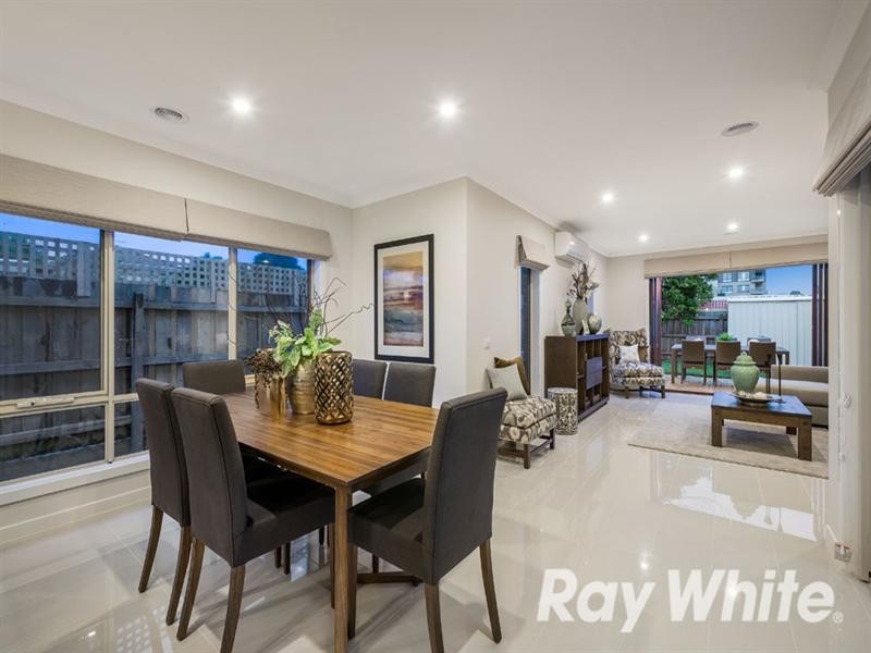 3 Kingsley Crescent, Mont Albert VIC 3127