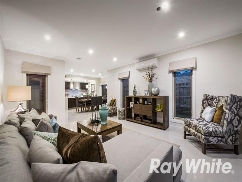 3 Kingsley Crescent, Mont Albert VIC 3127