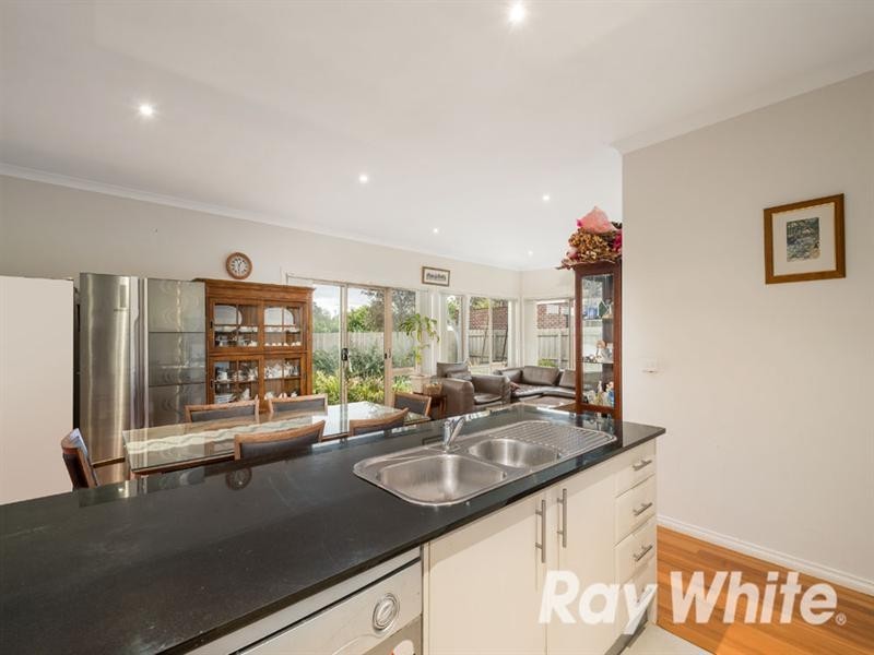 3/9 Poole Street, Burwood VIC 3125