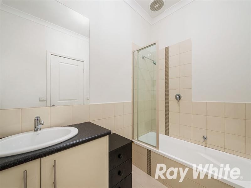 3/9 Poole Street, Burwood VIC 3125