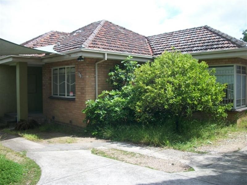 39 Canterbury Road, Blackburn South VIC 3130