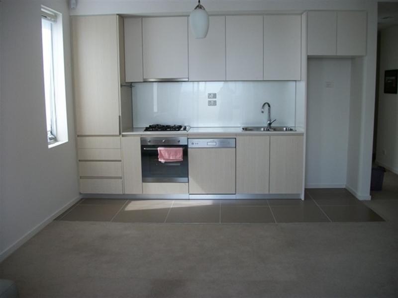 204/18 Berkeley Street, Doncaster VIC 3108