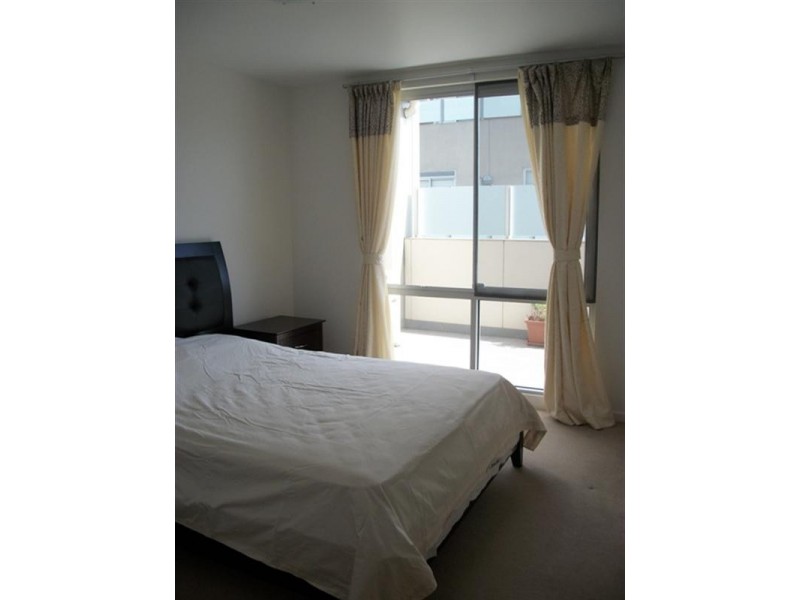 204/18 Berkeley Street, Doncaster VIC 3108