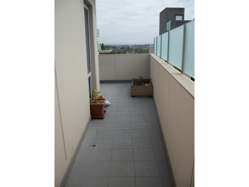 204/18 Berkeley Street, Doncaster VIC 3108