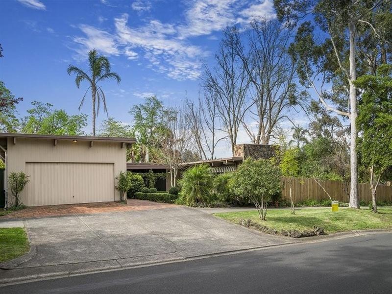 1 Verona Street, Vermont South VIC 3133