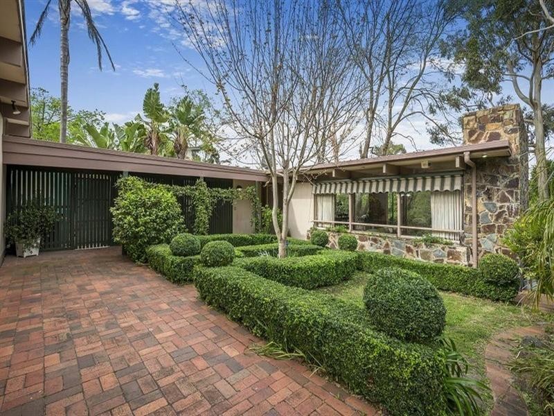 1 Verona Street, Vermont South VIC 3133