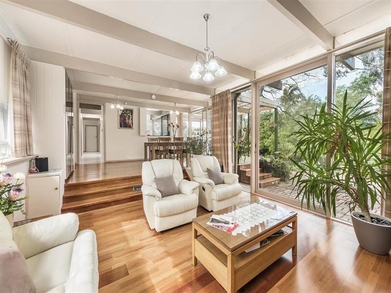 1 Verona Street, Vermont South VIC 3133