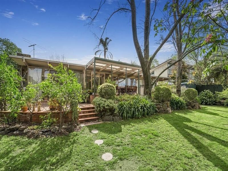 1 Verona Street, Vermont South VIC 3133