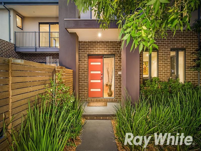 12 Finlayson Street, Doncaster VIC 3108