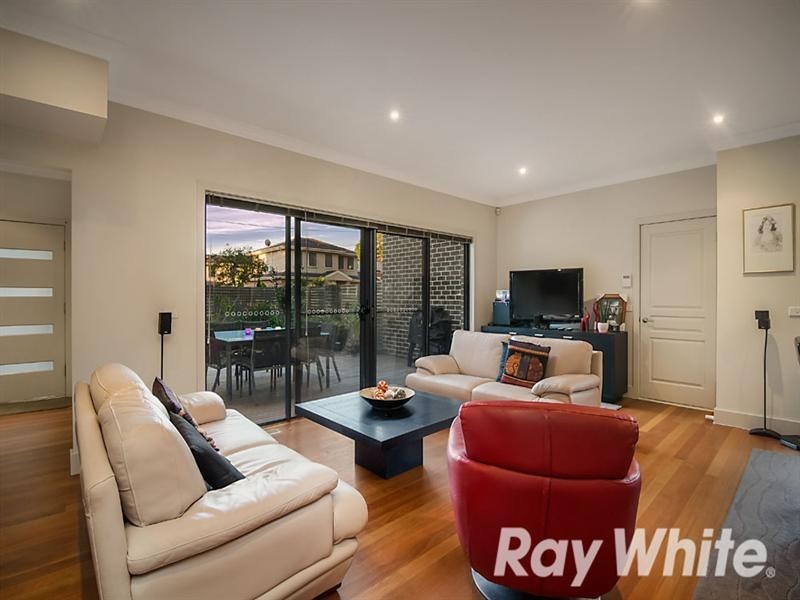 12 Finlayson Street, Doncaster VIC 3108