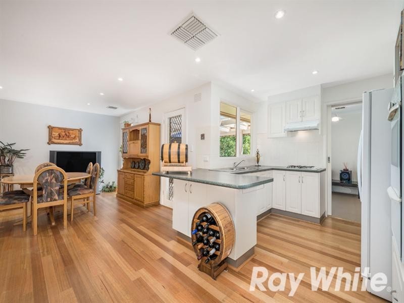 37 Grant Drive, Bayswater North VIC 3153