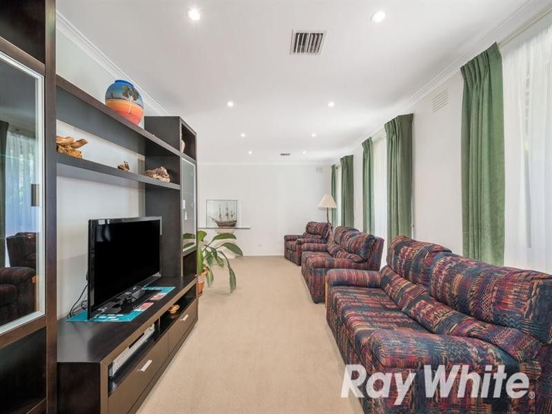 37 Grant Drive, Bayswater North VIC 3153