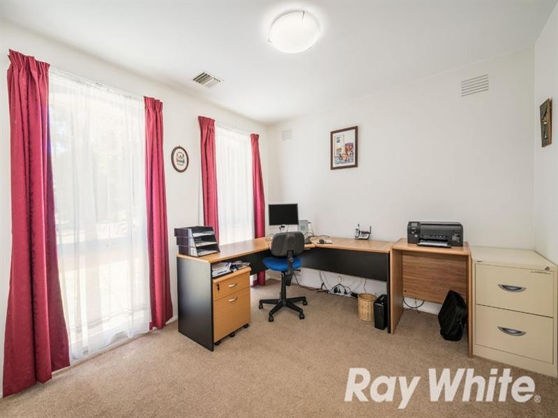 37 Grant Drive, Bayswater North VIC 3153