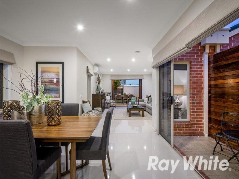 3 Kingsley Crescent, Mont Albert VIC 3127