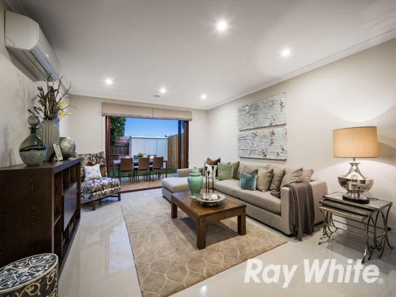 3 Kingsley Crescent, Mont Albert VIC 3127