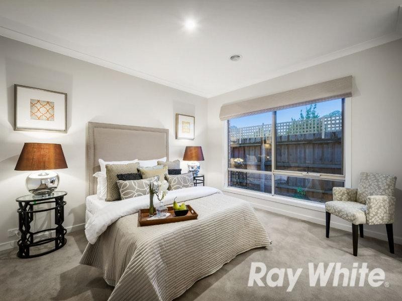 3 Kingsley Crescent, Mont Albert VIC 3127