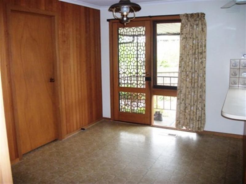 8/11-15 Redhill Avenue, Burwood East VIC 3151