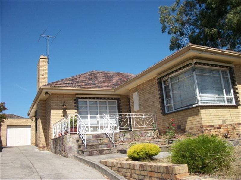 82 Canterbury Road, Blackburn South VIC 3130