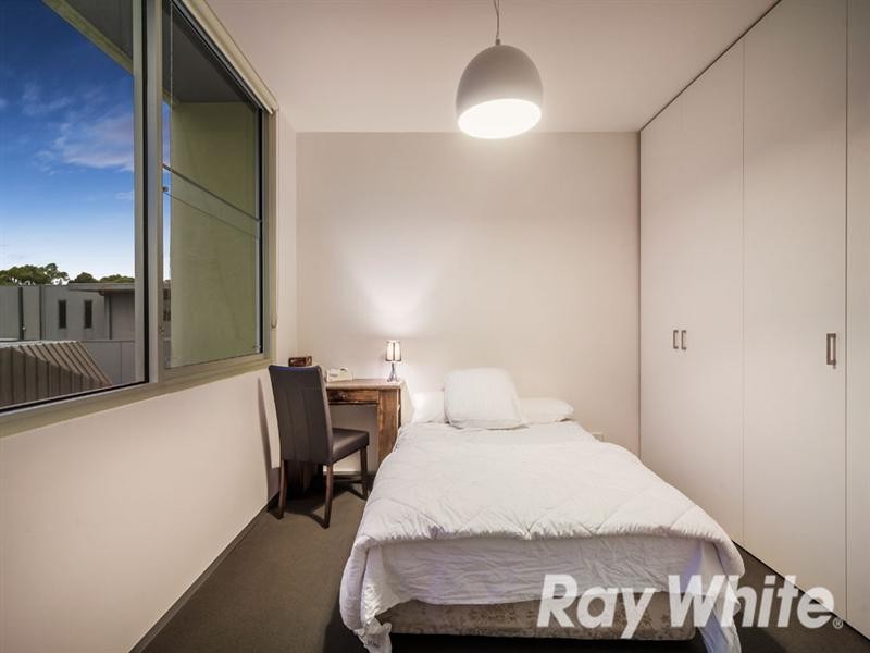 8/15-17 Railway Road, Blackburn VIC 3130