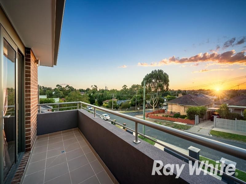 16 Harrison Street, Box Hill North VIC 3129