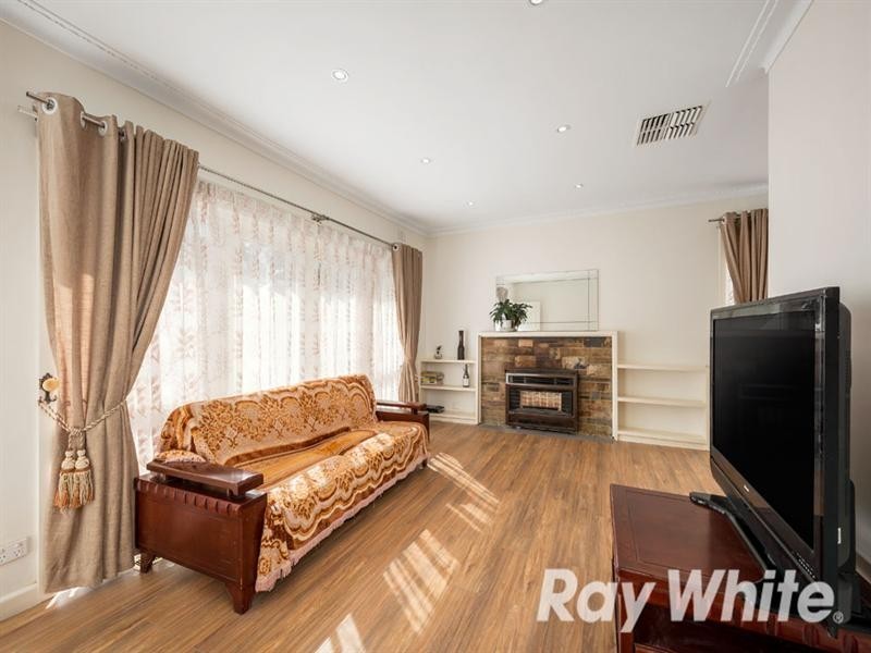 76 Vicki Street, Forest Hill VIC 3131