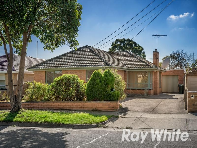 40 Hilltop Crescent, Burwood East VIC 3151