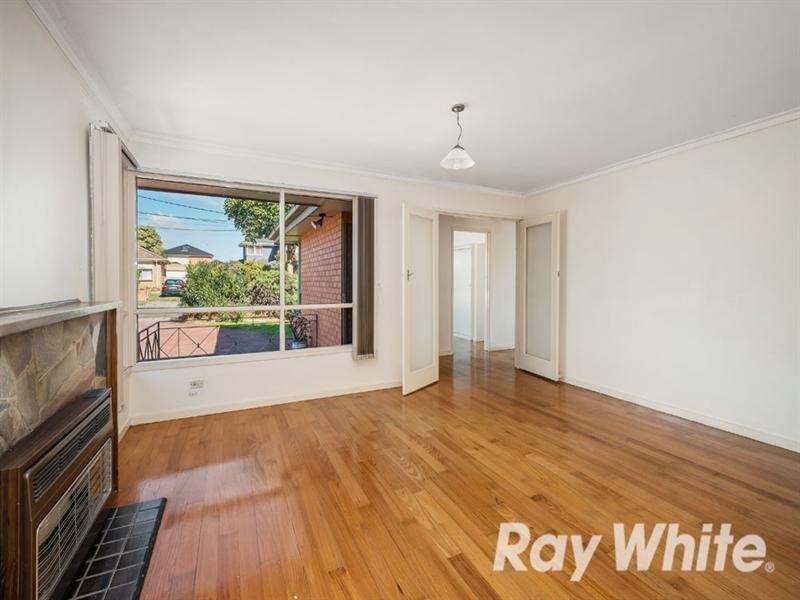 40 Hilltop Crescent, Burwood East VIC 3151