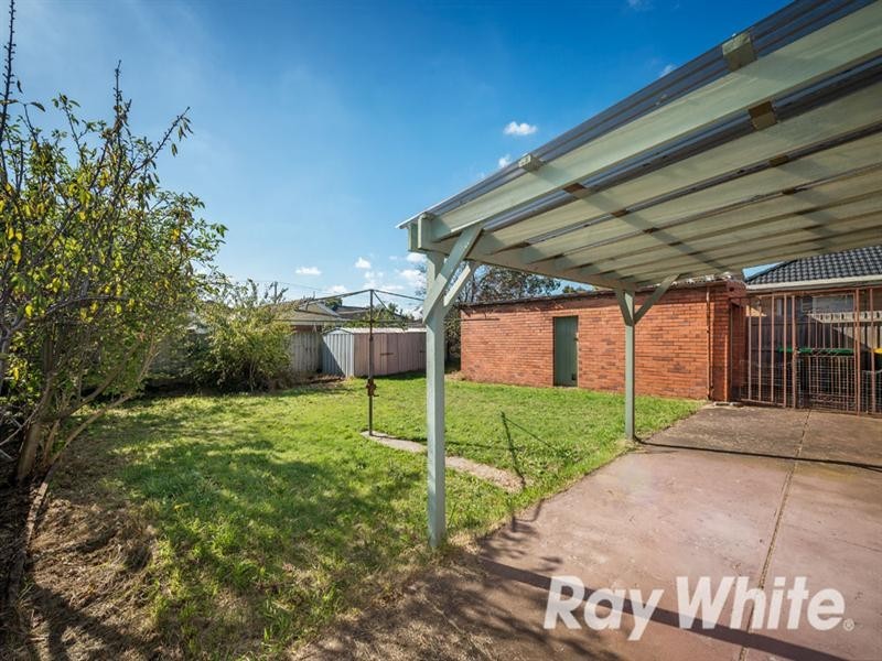 40 Hilltop Crescent, Burwood East VIC 3151
