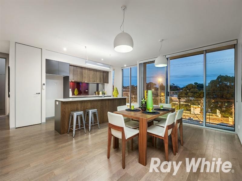 9/15-17 Railway Road, Blackburn VIC 3130