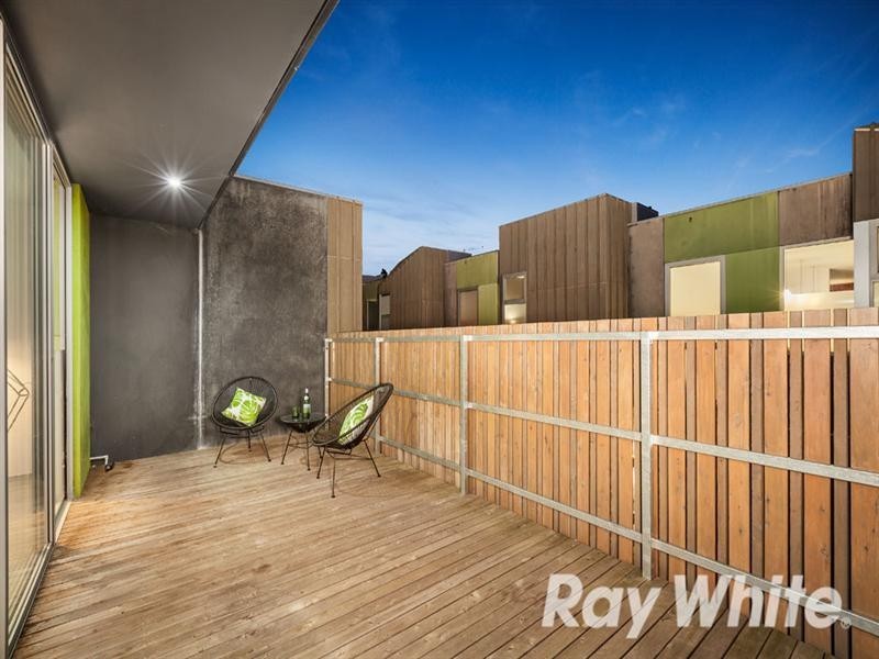 9/15-17 Railway Road, Blackburn VIC 3130