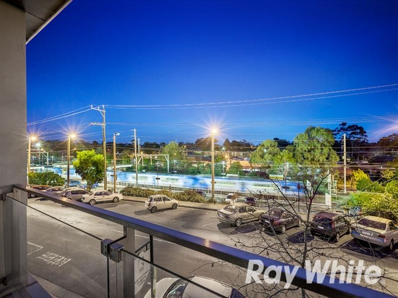 9/15-17 Railway Road, Blackburn VIC 3130