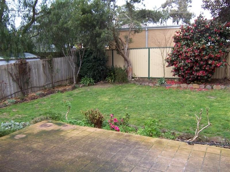 10 Raleigh Street, Blackburn South VIC 3130