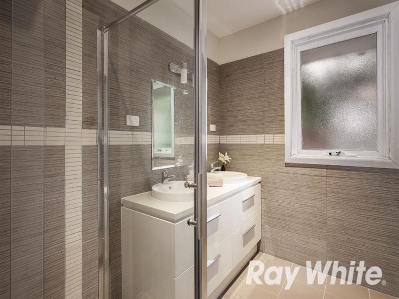 12 Andrew Street, Vermont VIC 3133