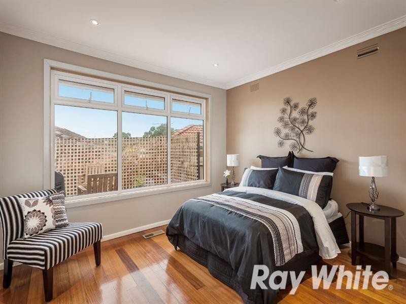 12 Andrew Street, Vermont VIC 3133