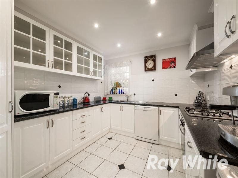 5 Hull Road, Croydon VIC 3136