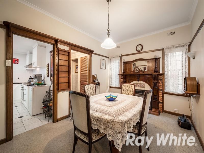 5 Hull Road, Croydon VIC 3136