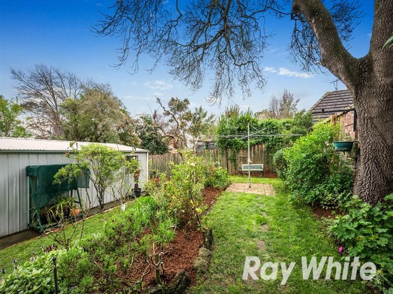 5 Hull Road, Croydon VIC 3136