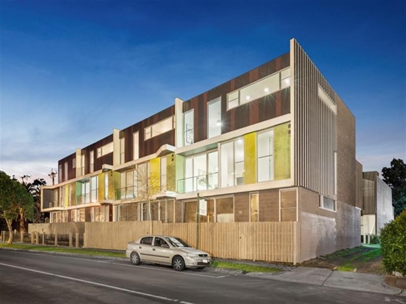 9/15-17 Railway Road, Blackburn VIC 3130