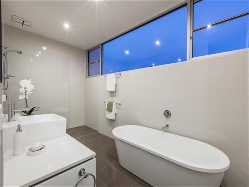 9/15-17 Railway Road, Blackburn VIC 3130