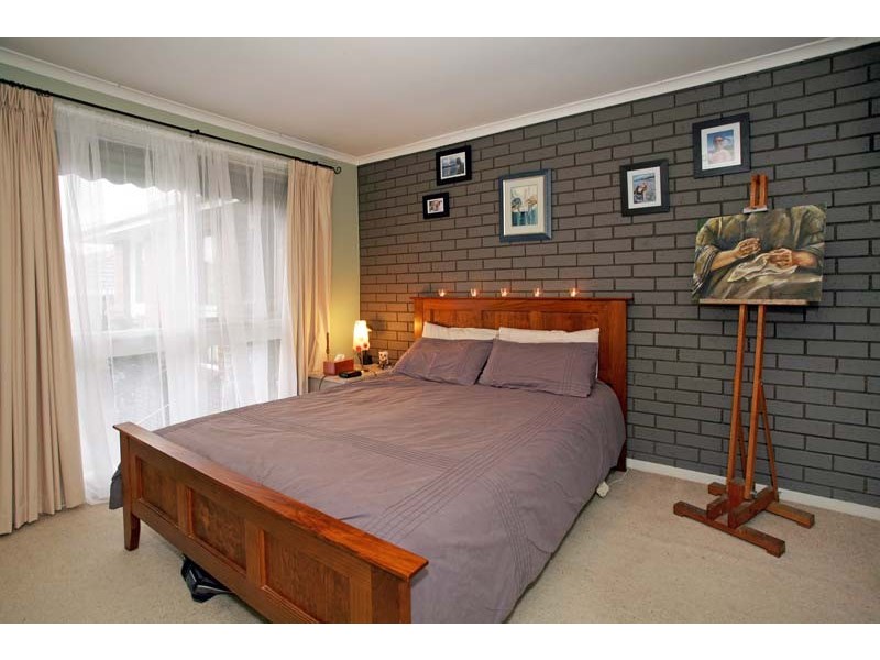 18 Lernes Street, Forest Hill VIC 3131