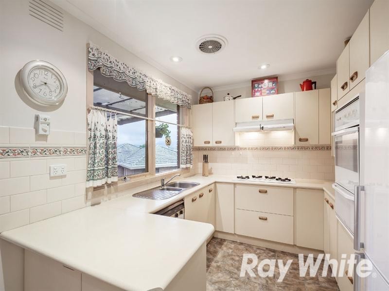 5 Orbost Court, Vermont VIC 3133