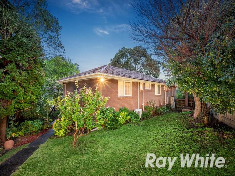 5 Orbost Court, Vermont VIC 3133