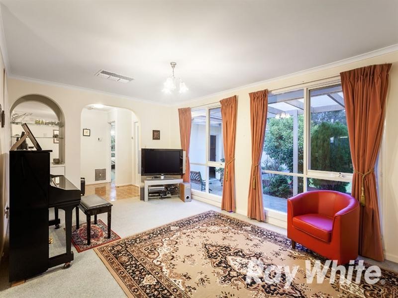 32 Livingstone Road, Vermont South VIC 3133