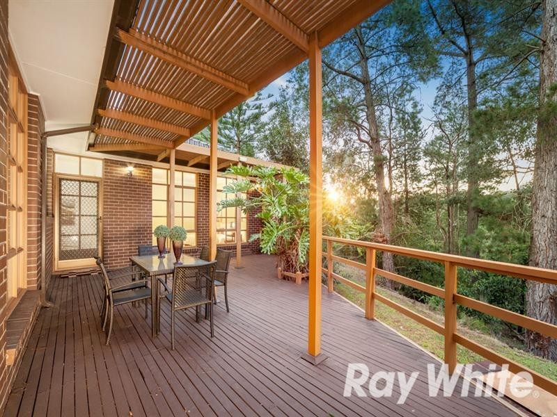 8 Nioka Court, Park Orchards VIC 3114