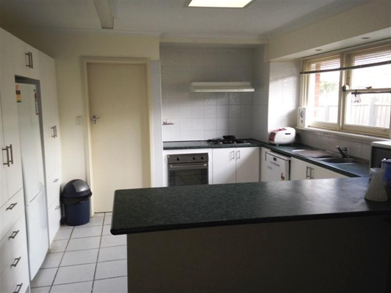 51 Sevenoaks Road, Burwood East VIC 3151