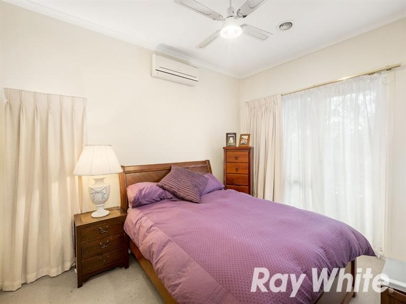 33 Bright Place, Blackburn South VIC 3130