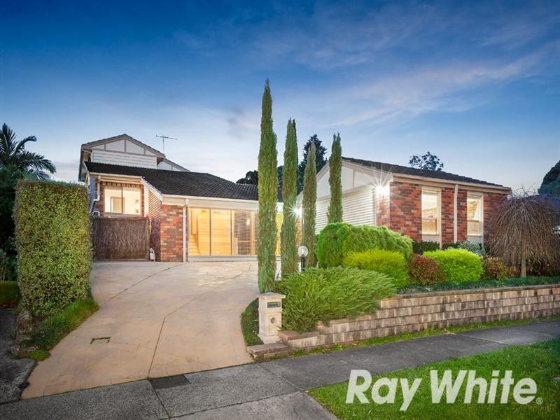 10 Kidderminster Drive, Wantirna VIC 3152