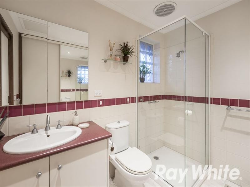 10 Kidderminster Drive, Wantirna VIC 3152