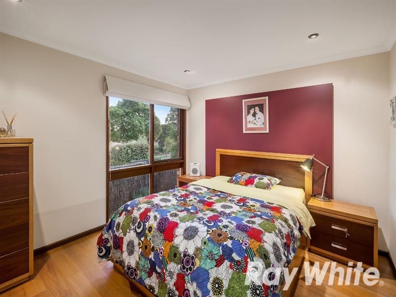 10 Kidderminster Drive, Wantirna VIC 3152