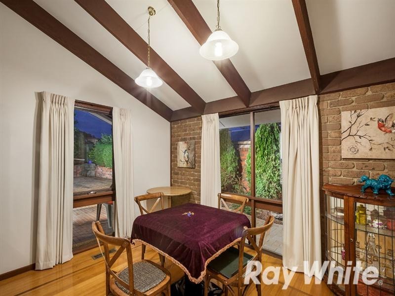 10 Kidderminster Drive, Wantirna VIC 3152